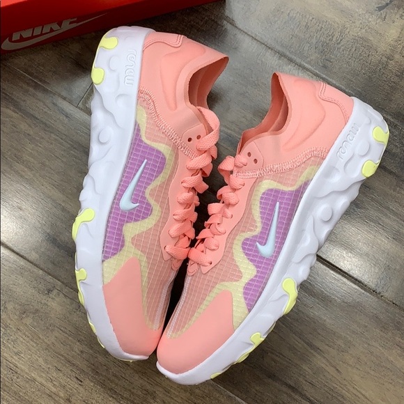 WMNS NIKE RENEW LUCENT bleached coral/white - Picture 15 of 16